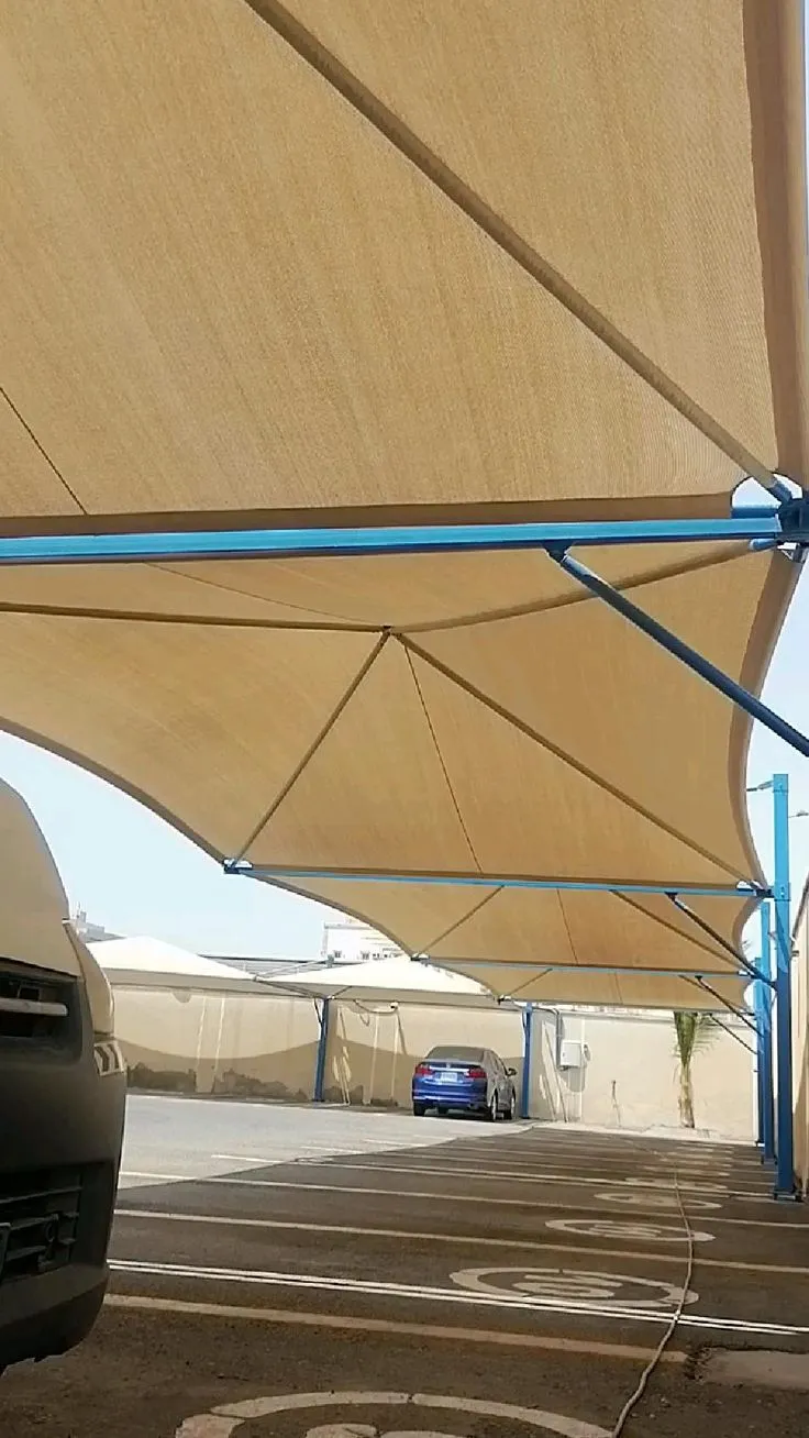 أفضل لون لمظلة سيارة قماشية يقلل الحرارة بالرياض