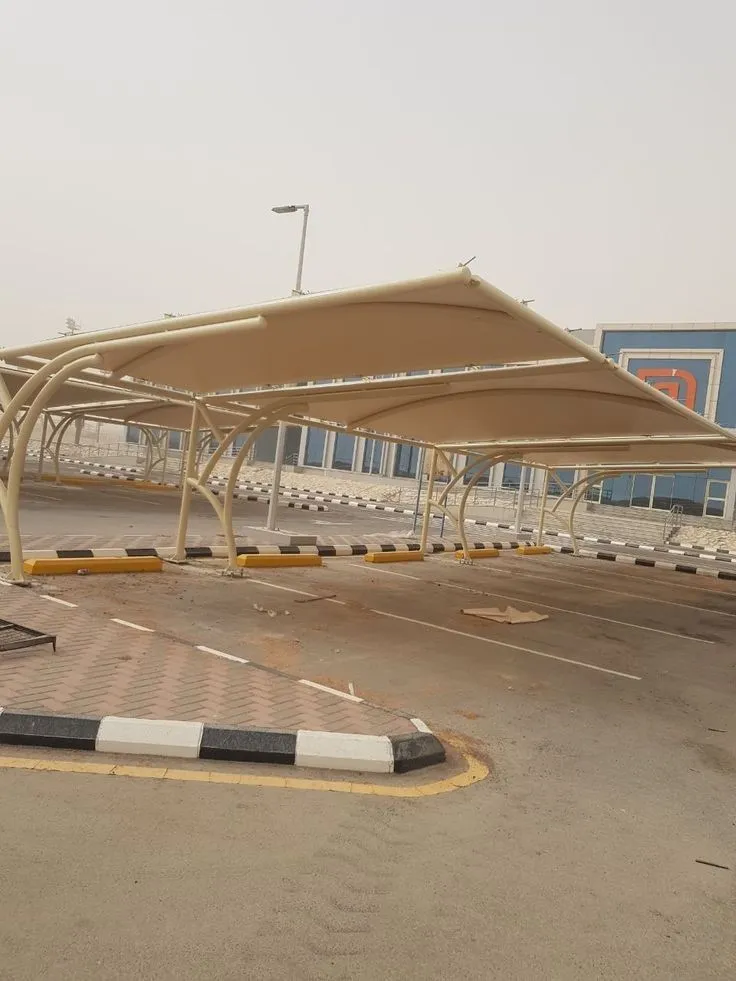 أحدث أشكال مظلات مواقف سيارات تناسب الذوق السعودي