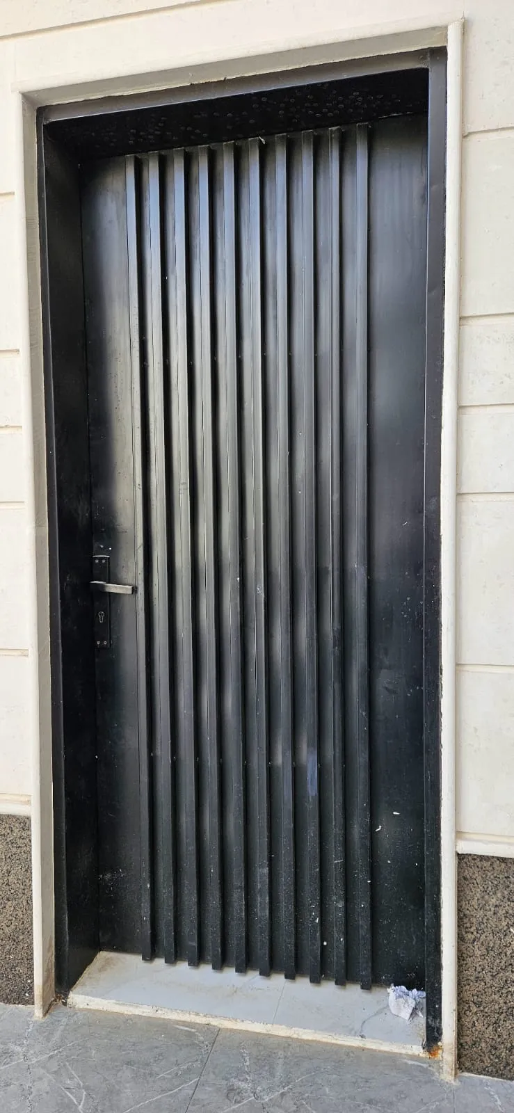 أفضل أنواع أبواب كلادينج بأسعار مناسبة الرياض