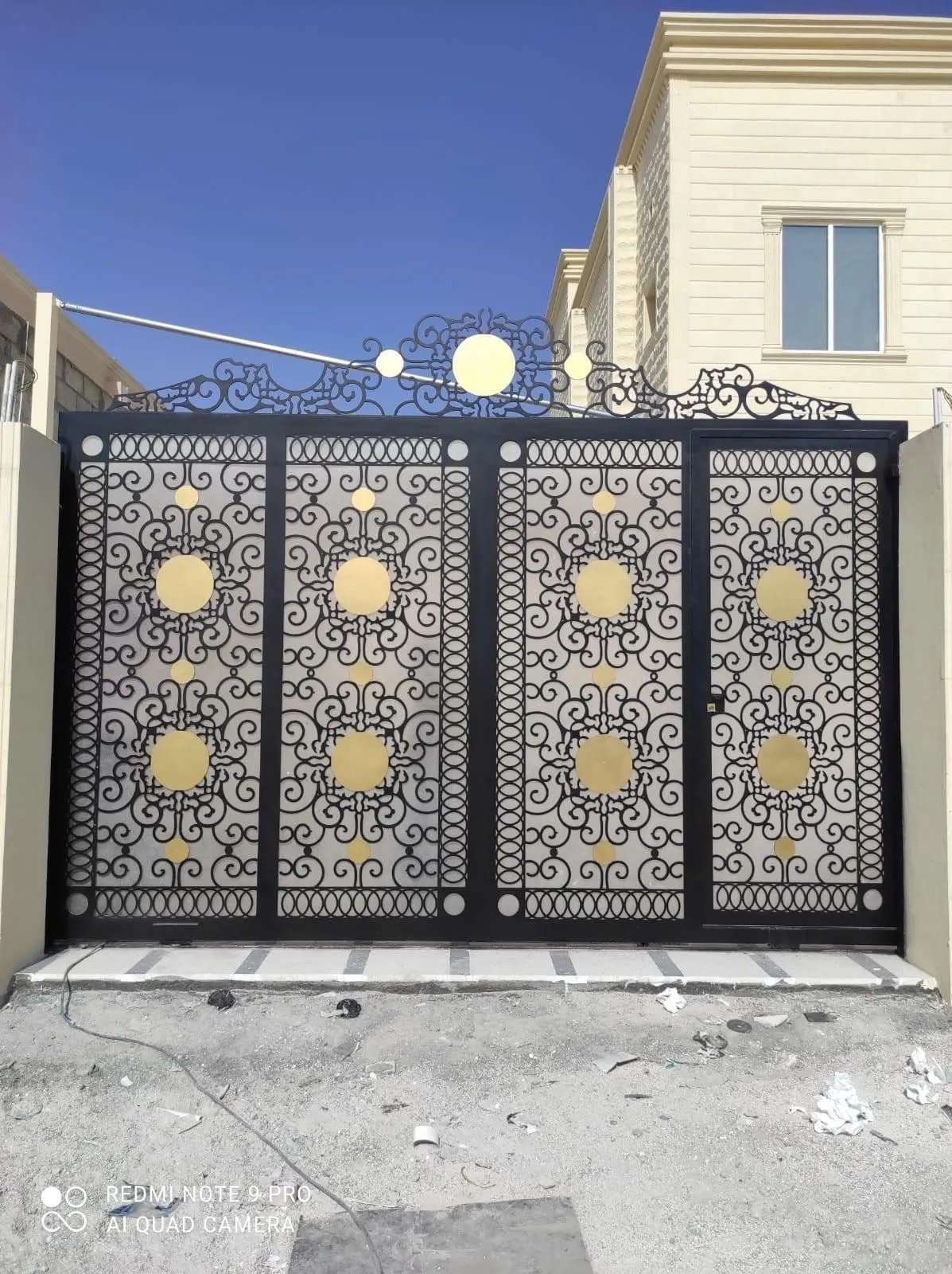 ورشة بيبان حديد توفر جميع المقاسات والأشكال بالرياض