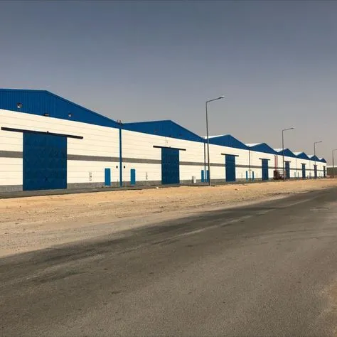 إنشاء حظائر ومزارع دواجن بالساندوتش بنل  الرياض