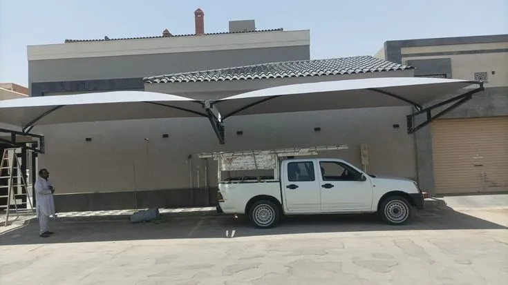 كيف أختار مظلة سيارات تناسب مساحة البيت؟ الرياض