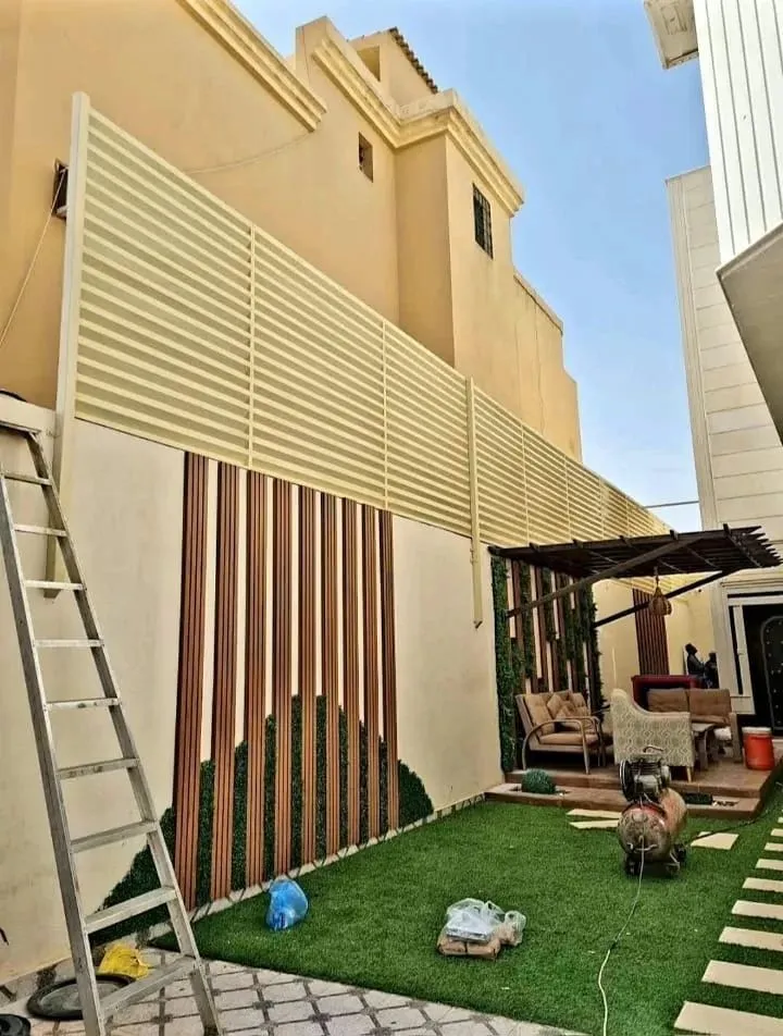 صور سواتر حديد مجلفن مطلية تناسب جميع أنواع المباني الرياض