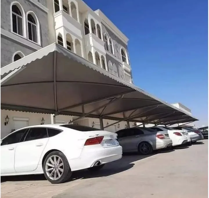 مظلات ساندوتش بنل فخمة للمواقف والمداخل والمسابح حي الربيع