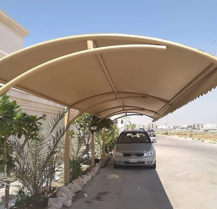 مقاول مظلات سيارات للمدارس في الرياض