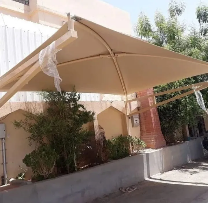 مقاول مظلات سيارات للمدارس في الرياض