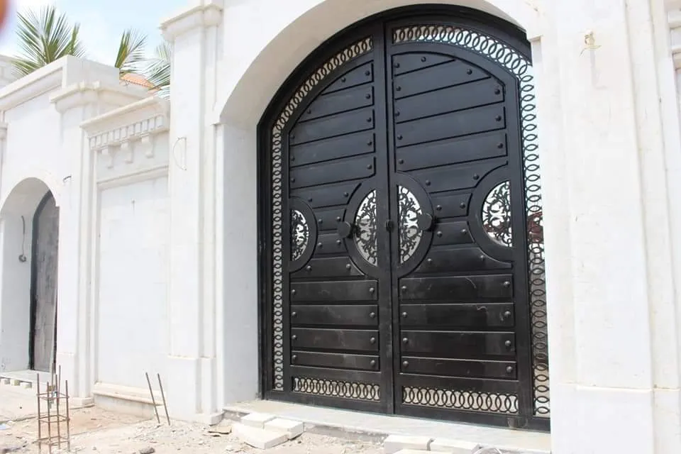 ورشة تلحيم حديد حدادة داخلية وخارجية شمال الرياض