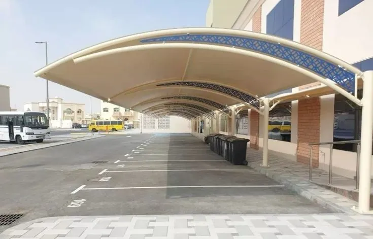 أشكال مظلات مواقف سيارات حديثة تناسب الفلل والشركات الرياض