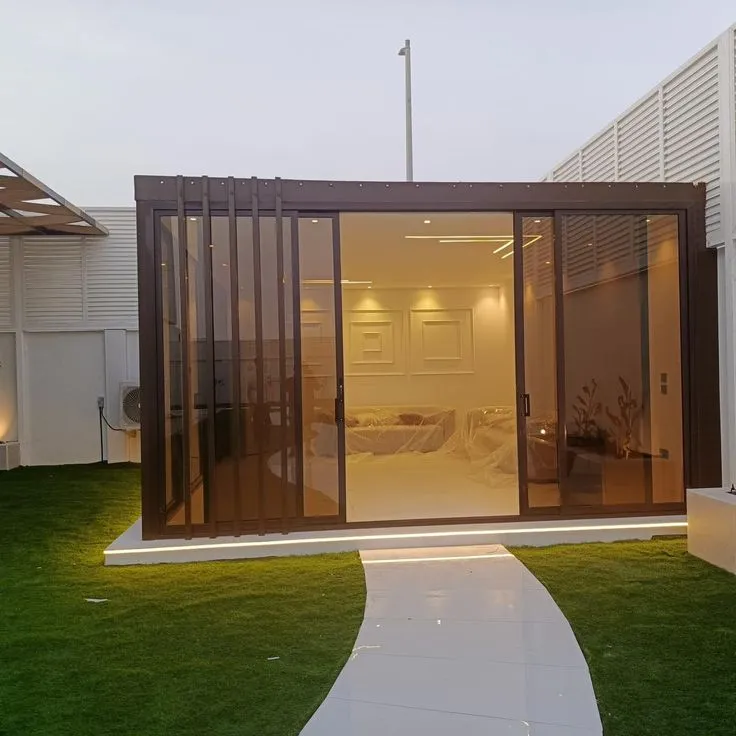 ديكور مجالس زجاج بإضاءة مخفية بالرياض