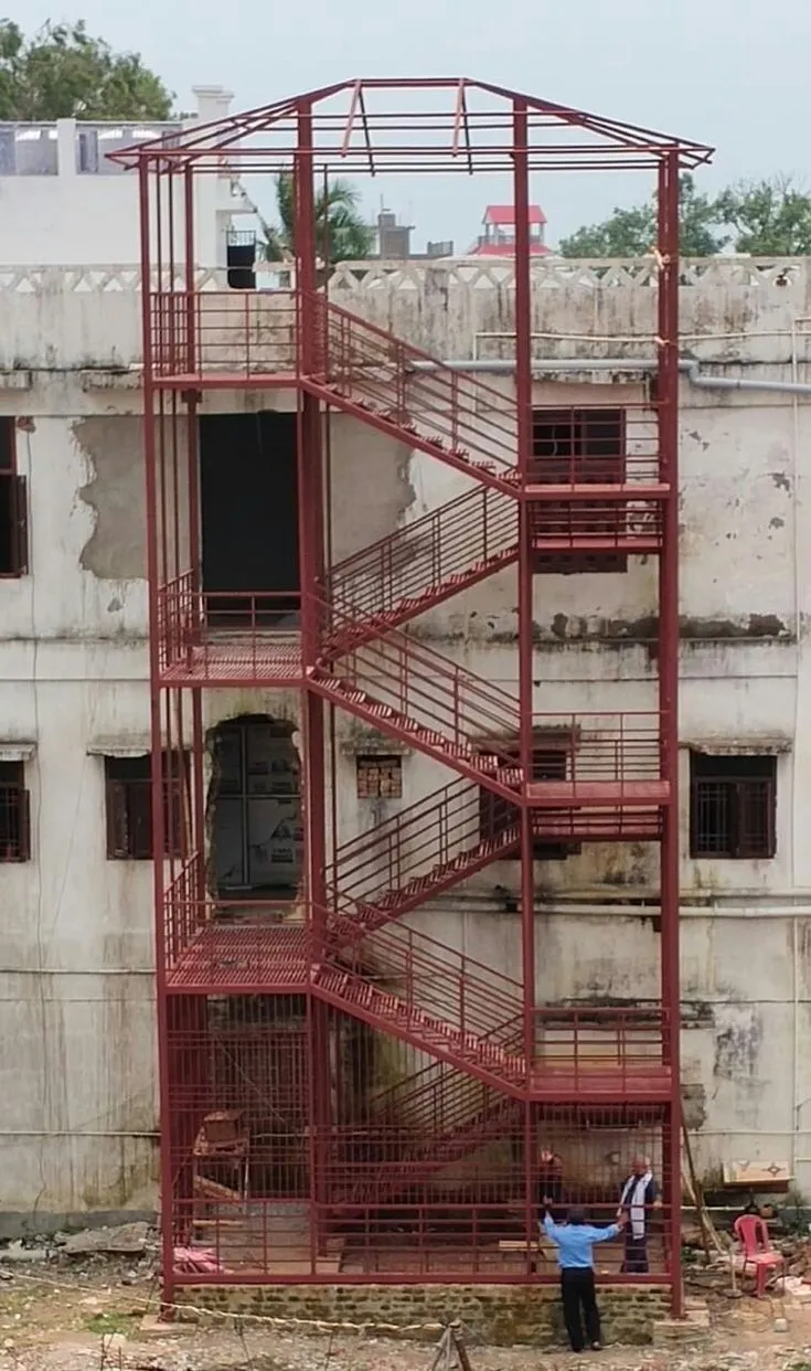 شغل حدادة للمداخل الرئيسية سلالم ابواب في الرياض