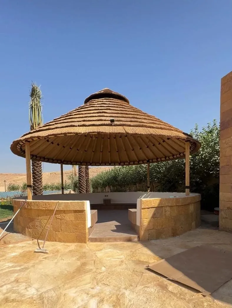 تركيب مظلة خشبية مدخل الرياض