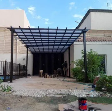 مظلات مداخل قماشية ومعدنية للمنازل والشركات الرياض