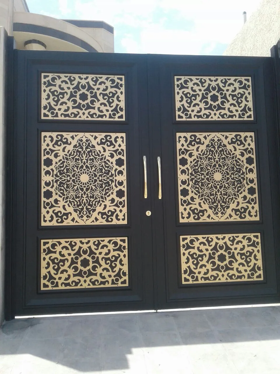 تنفيذ باب حديد خلال 24 ساعة الرياض