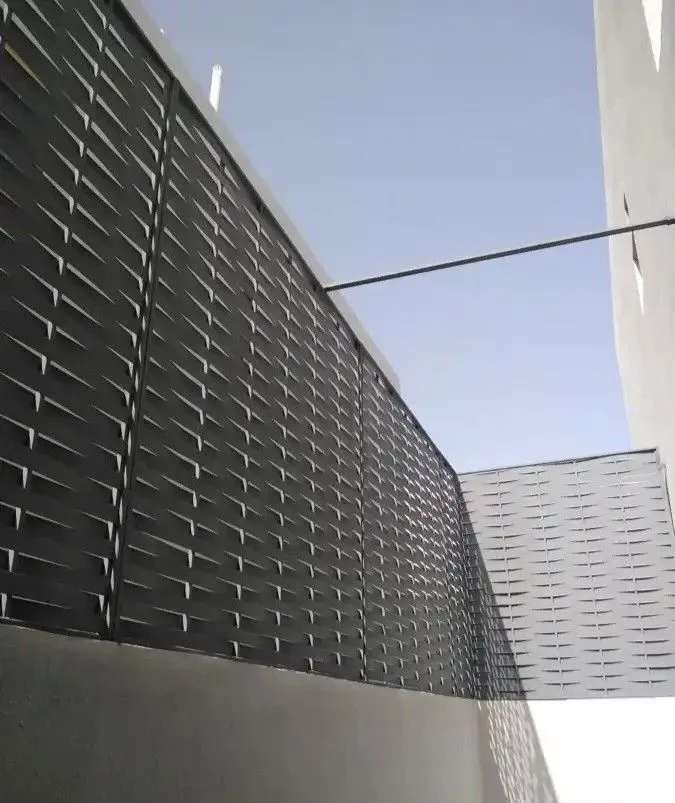 حداد سواتر مدارس حي العقيق الرياض