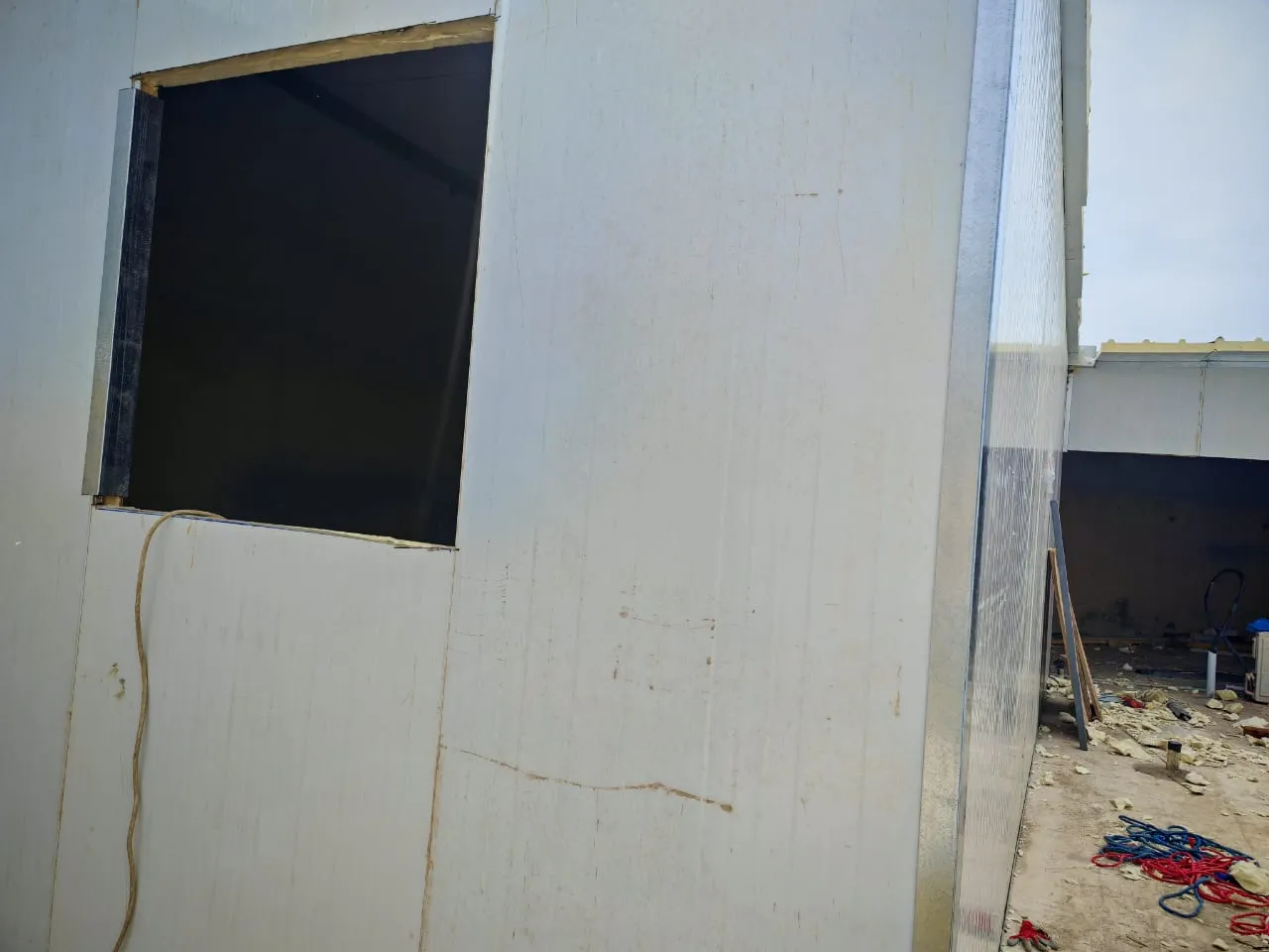 اسعار الواح ساندوتش بنل سقف بالرياض
