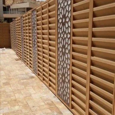 سواتر خشبية شرائح في جنوب الرياض